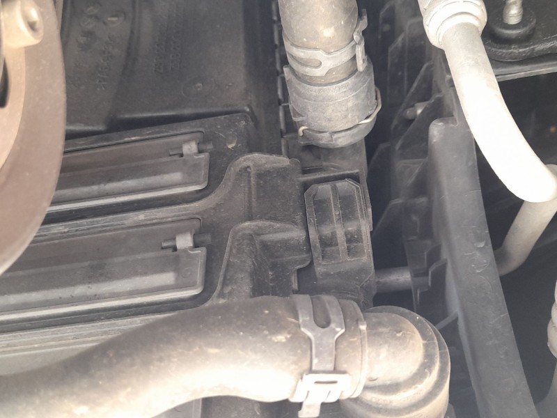 Recambio de radiador agua para seat ibiza v (kj1, kjg) 1.0 tgi referencia OEM IAM 2Q0121253S  