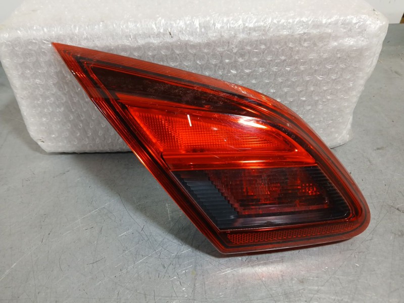 Recambio de piloto trasero izquierdo interior para opel corsa e (x15) 1.4 (08, 68) referencia OEM IAM 13454500  