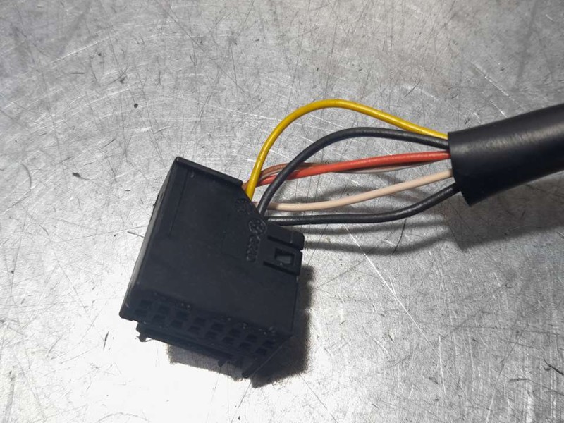 Recambio de retrovisor izquierdo para audi a4 ber. (b8) básico referencia OEM IAM 8K1857409AG  6 CABLES