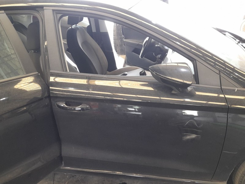 Recambio de puerta delantera derecha para seat ibiza v (kj1, kjg) 1.0 tgi referencia OEM IAM 6F0831052D  