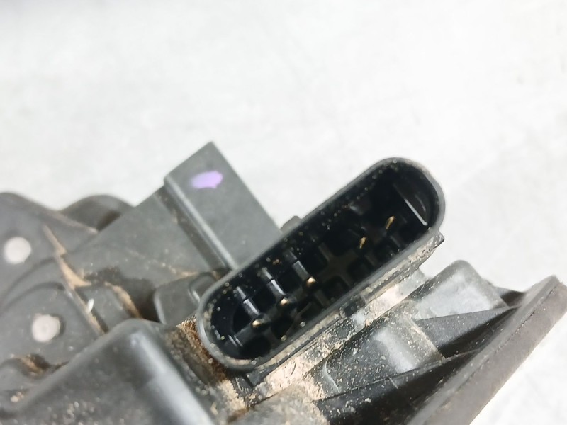 Recambio de cerradura puerta trasera derecha para bmw 1 (f40) 116 d referencia OEM IAM 51227956144  