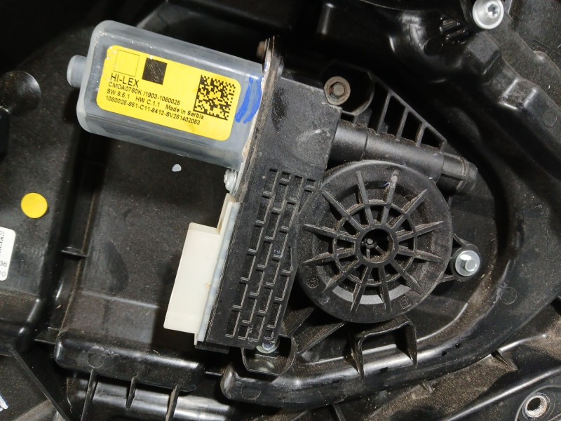 Recambio de elevalunas trasero derecho para bmw 1 (f40) 116 d referencia OEM IAM 51337465244  