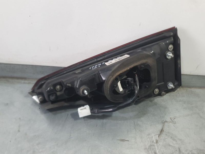Recambio de piloto trasero izquierdo interior para toyota corolla sedán (_e21_) 1.8 vvti hybrid (mzea12, zre211, zwe211) referen