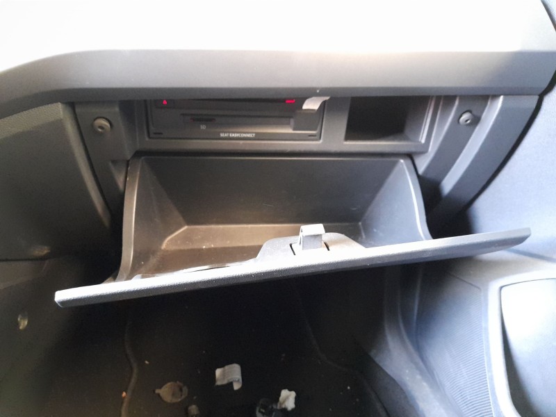 Recambio de guantera para seat ibiza v (kj1, kjg) 1.0 tgi referencia OEM IAM 6F1857095AH82V  