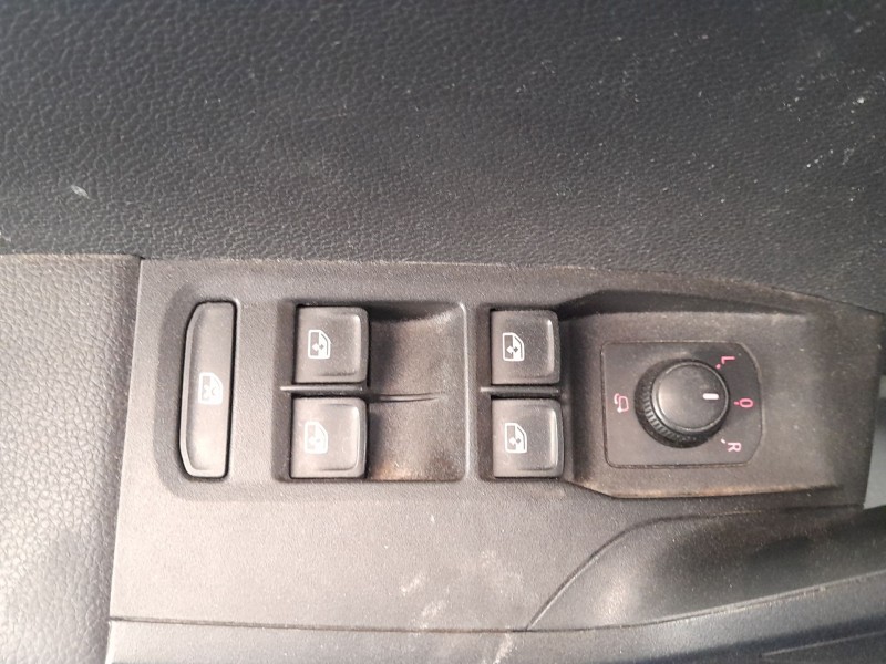 Recambio de mando elevalunas delantero izquierdo para seat ibiza v (kj1, kjg) 1.0 tgi referencia OEM IAM 5G0959857FWHS C/MANDO R