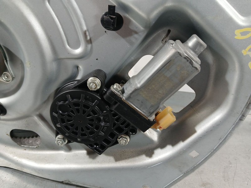 Recambio de elevalunas delantero izquierdo para hyundai tucson (jm) 2.0 crdi referencia OEM IAM 824052E000  