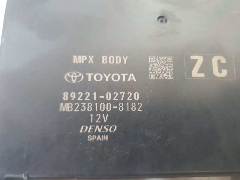 Recambio de caja reles / fusibles para toyota corolla sedán (_e21_) 1.8 vvti hybrid (mzea12, zre211, zwe211) referencia OEM IAM 