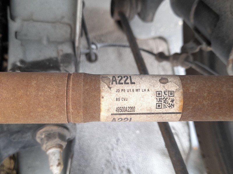 Recambio de transmision delantera izquierda para kia cee´d sportswagon (jd) 1.6 crdi 136 referencia OEM IAM 49500A2200 49526A590