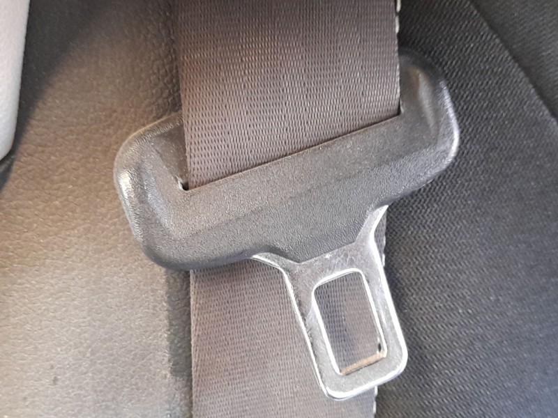 Recambio de cinturon seguridad trasero derecho para kia cee´d sportswagon (jd) 1.6 crdi 136 referencia OEM IAM 89820A6010WK  