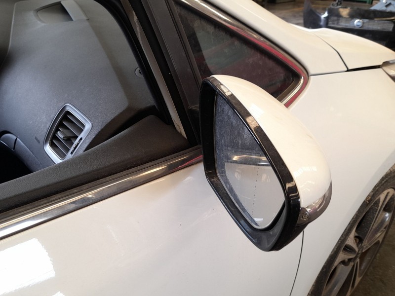 Recambio de retrovisor derecho para kia cee´d sportswagon (jd) 1.6 crdi 136 referencia OEM IAM 87620A2530 ELECTRICO C/LUZ CORTES