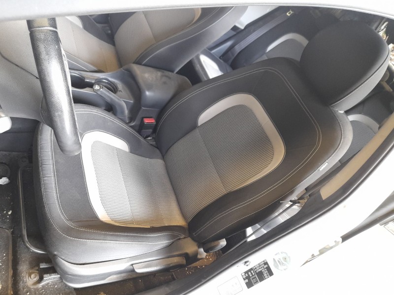 Recambio de asiento delantero izquierdo para kia cee´d sportswagon (jd) 1.6 crdi 136 referencia OEM IAM  C/AIRBAG 