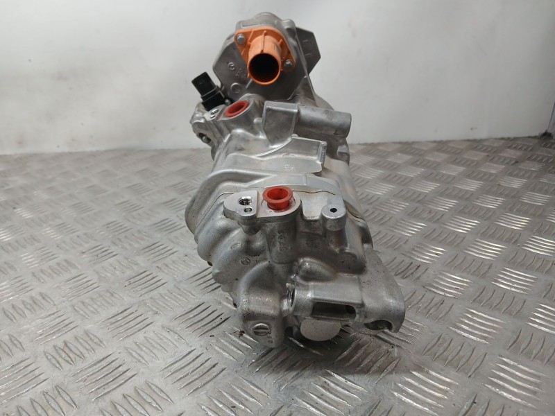 Recambio de compresor aire acondicionado para mercedes-benz clase c (w206) c 300 de (206.208) referencia OEM IAM A0008305304 DEN