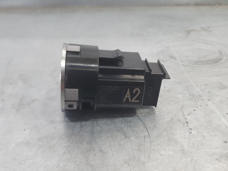 Recambio de boton start/stop para toyota corolla sedán (_e21_) 1.8 vvti hybrid (mzea12, zre211, zwe211) referencia OEM IAM   
