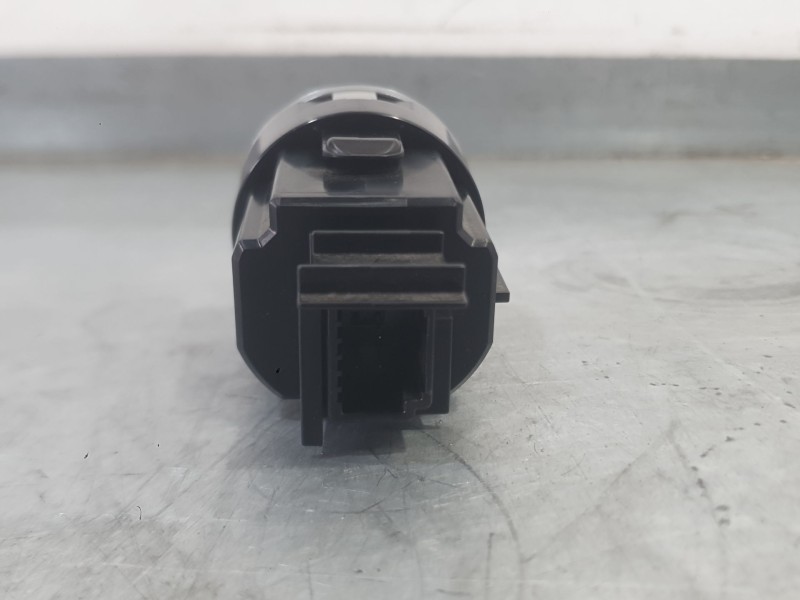 Recambio de boton start/stop para toyota corolla sedán (_e21_) 1.8 vvti hybrid (mzea12, zre211, zwe211) referencia OEM IAM   