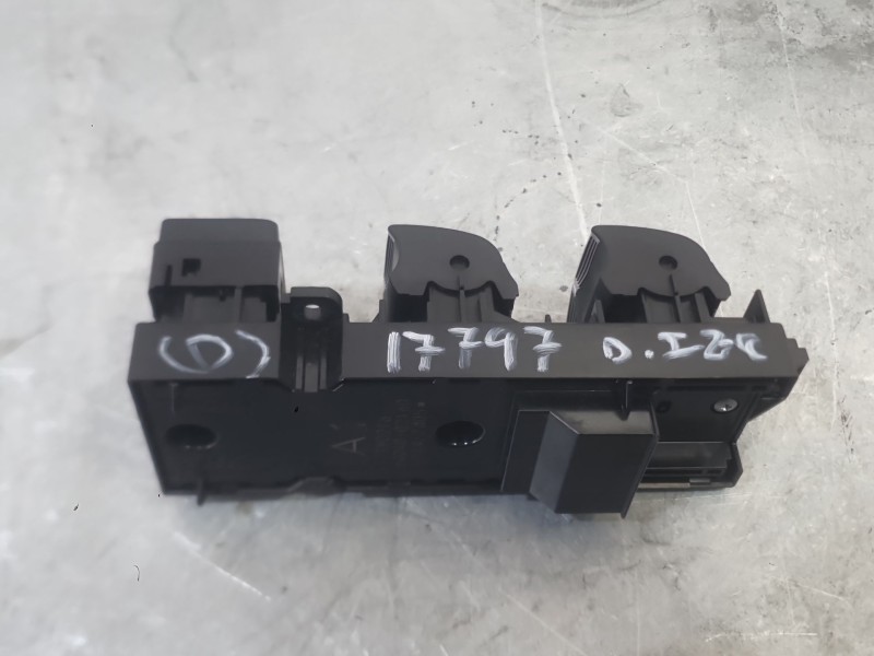 Recambio de mando elevalunas delantero izquierdo para toyota corolla sedán (_e21_) 1.8 vvti hybrid (mzea12, zre211, zwe211) refe