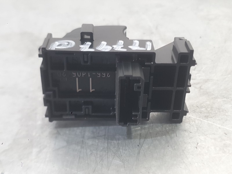 Recambio de mando elevalunas trasero derecho para toyota corolla sedán (_e21_) 1.8 vvti hybrid (mzea12, zre211, zwe211) referenc