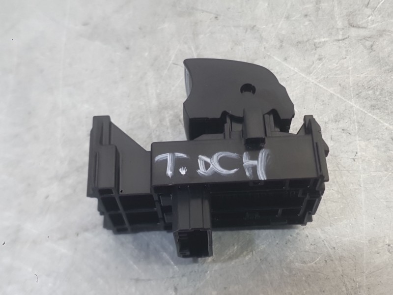 Recambio de mando elevalunas trasero derecho para toyota corolla sedán (_e21_) 1.8 vvti hybrid (mzea12, zre211, zwe211) referenc