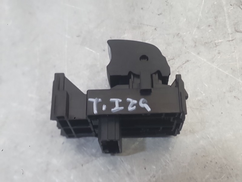 Recambio de mando elevalunas trasero izquierdo para toyota corolla sedán (_e21_) 1.8 vvti hybrid (mzea12, zre211, zwe211) refere
