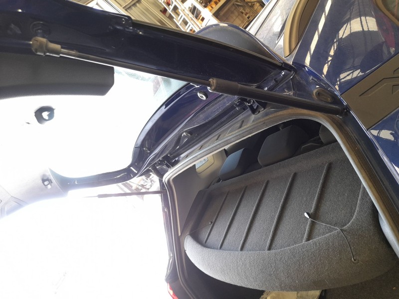 Recambio de amortiguadores maletero / porton para seat arona (kj7, kjp) 1.0 tsi referencia OEM IAM 6F9827550D  