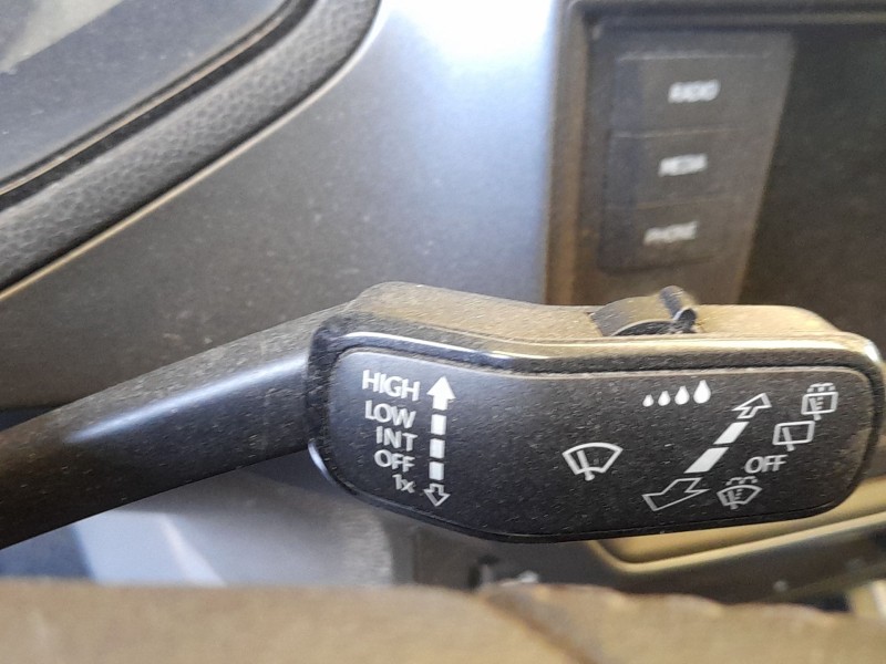 Recambio de mando luces y limpia para seat arona (kj7, kjp) 1.0 tsi referencia OEM IAM 2Q0953513GIGI  