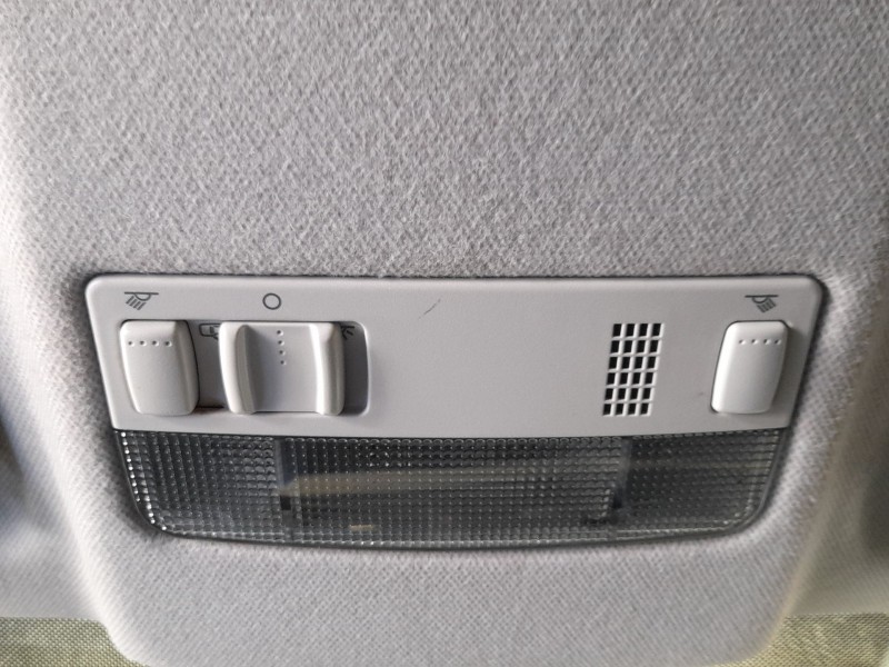 Recambio de luz interior para seat arona (kj7, kjp) 1.0 tsi referencia OEM IAM 3B0947105C9B9  