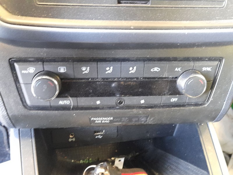 Recambio de mando climatizador para seat arona (kj7, kjp) 1.0 tsi referencia OEM IAM   