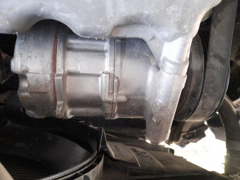 Recambio de compresor aire acondicionado para seat arona (kj7, kjp) 1.0 tsi referencia OEM IAM 3Q0816803D  