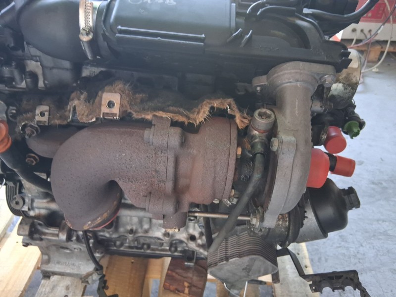 Recambio de motor completo para peugeot 206 hatchback (2a/c) 1.4 hdi eco 70 referencia OEM IAM 8HZ INYECCION BOSCH 2711112
