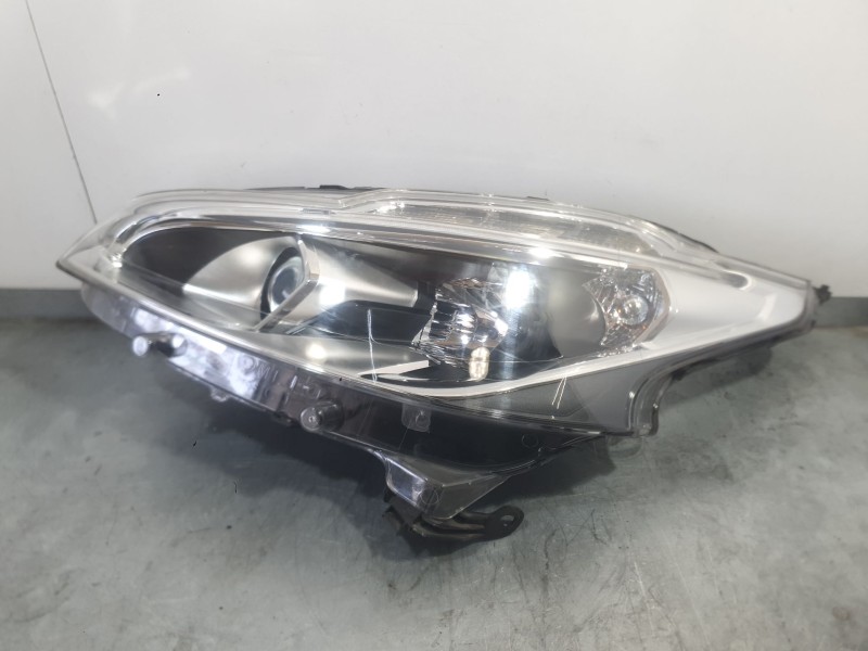 Recambio de faro izquierdo para peugeot 208 i (ca_, cc_) 1.2 thp 110 referencia OEM IAM 1685352680  