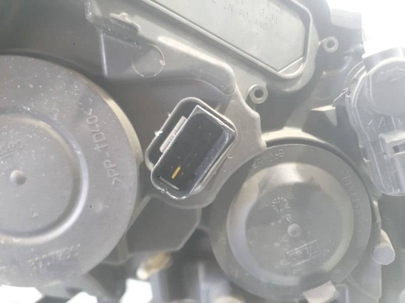 Recambio de faro izquierdo para peugeot 208 i (ca_, cc_) 1.2 thp 110 referencia OEM IAM 1685352680  