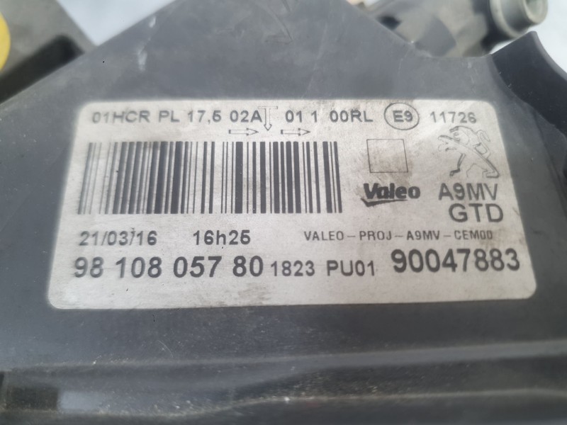 Recambio de faro izquierdo para peugeot 208 i (ca_, cc_) 1.2 thp 110 referencia OEM IAM 1685352680  