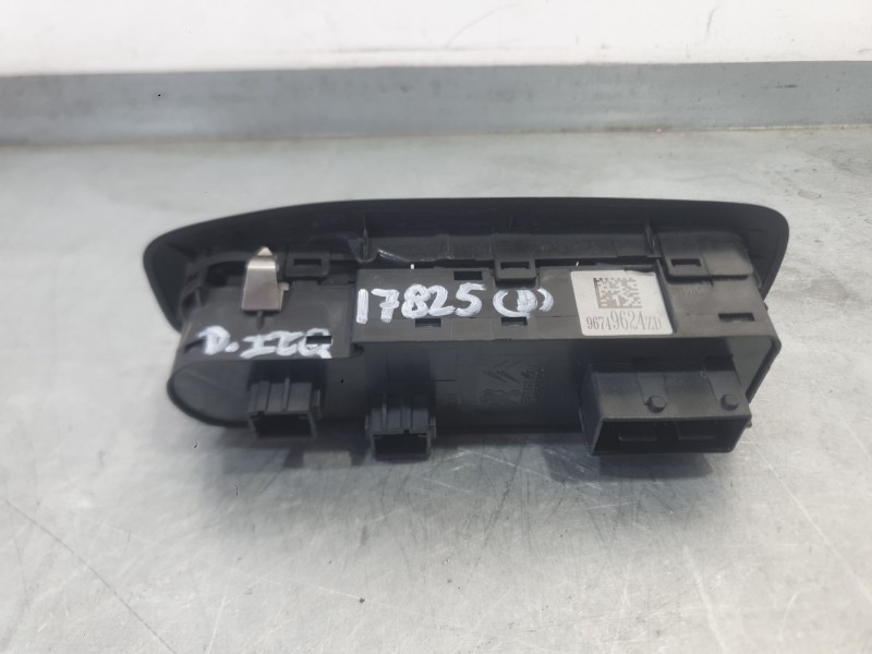 Recambio de mando elevalunas delantero izquierdo para peugeot 208 i (ca_, cc_) 1.2 thp 110 referencia OEM IAM 96757129ZD  