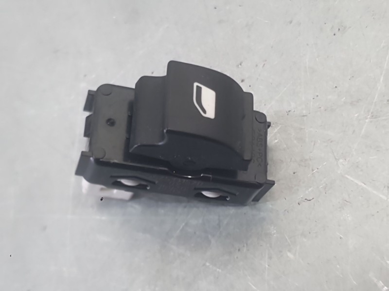 Recambio de mando elevalunas delantero derecho para peugeot 208 i (ca_, cc_) 1.2 thp 110 referencia OEM IAM 96751118ZD  