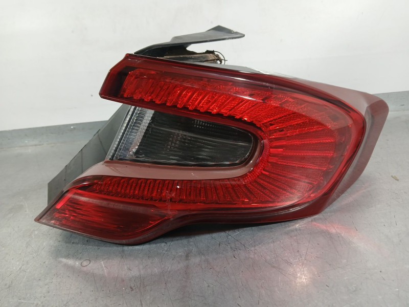 Recambio de piloto trasero derecho exterior para fiat tipo sedán (356_, 357_) 1.4 (356sxa1b) referencia OEM IAM 52195457  