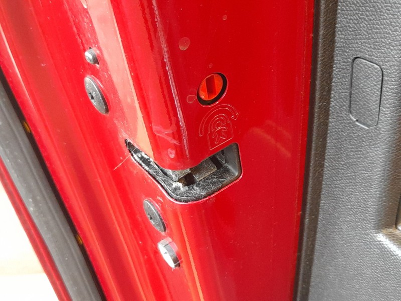 Recambio de cerradura puerta trasera izquierda para opel corsa f (p2jo) 1.2 (68) referencia OEM IAM 9844413080  