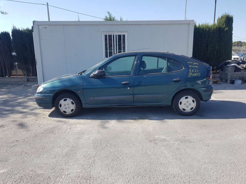 renault megane i berlina hatchback (ba0) del año 1997