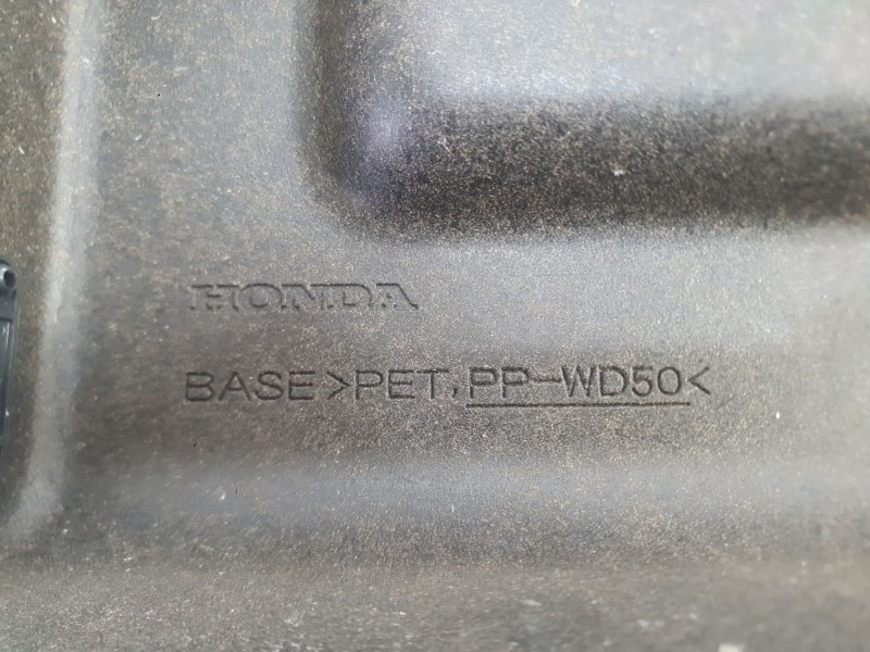 Recambio de bandeja trasera para honda jazz iv (gk_) 1.3 referencia OEM IAM 84400TARG01ZA  