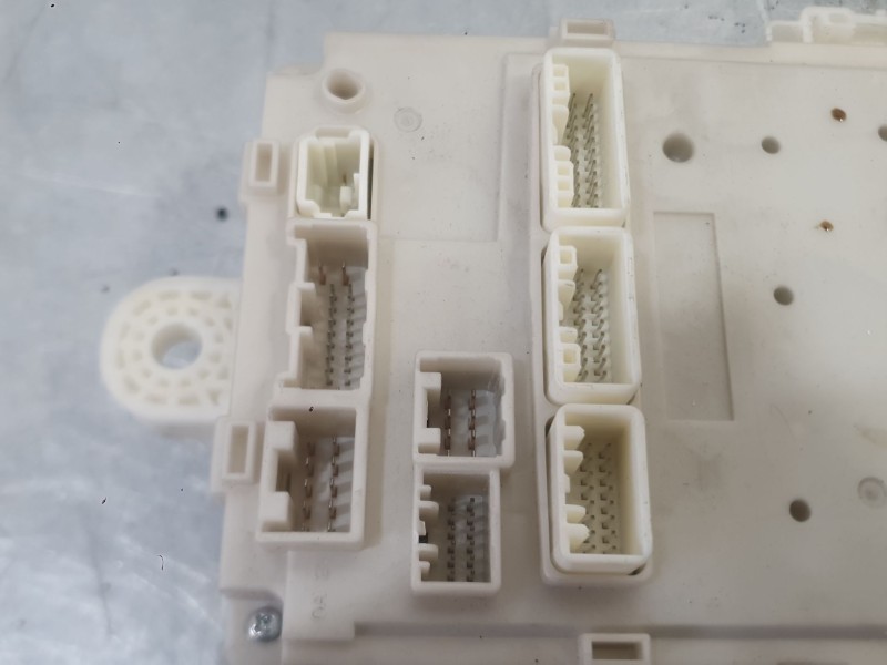 Recambio de caja reles / fusibles para honda jazz iv (gk_) 1.3 referencia OEM IAM   