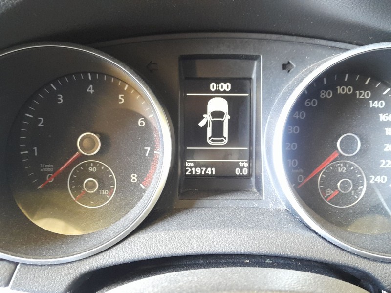 volkswagen golf vi (5k1) del año 2010