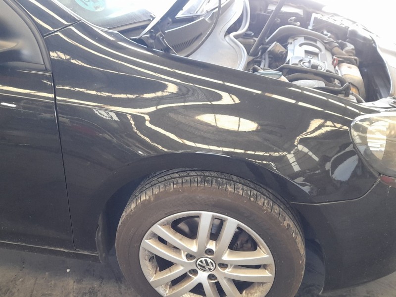 Recambio de aleta delantera derecha para volkswagen golf vi (5k1) 1.4 tsi referencia OEM IAM 5K6821022B  