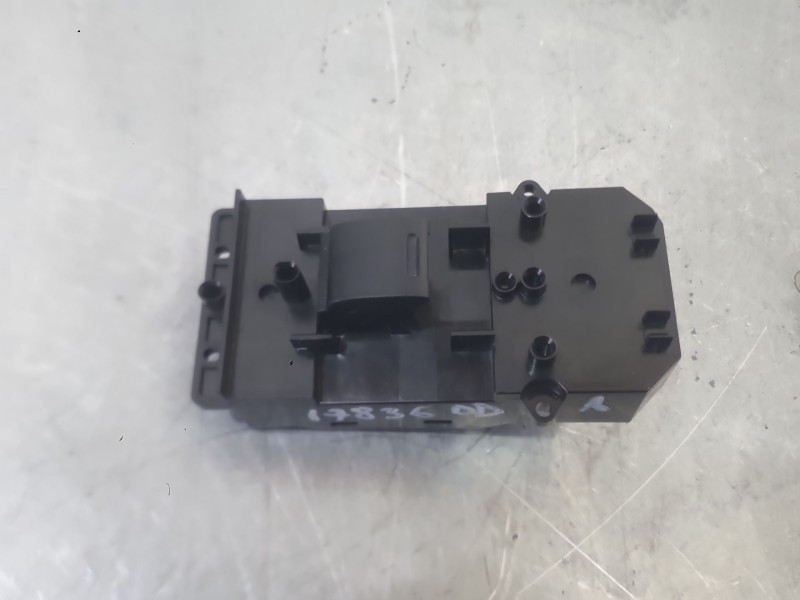 Recambio de mando elevalunas delantero derecho para honda jazz iv (gk_) 1.3 referencia OEM IAM 35760T5RA02  