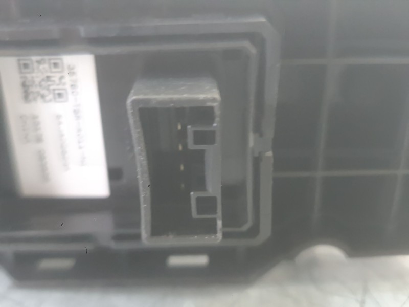 Recambio de mando elevalunas delantero derecho para honda jazz iv (gk_) 1.3 referencia OEM IAM 35760T5RA02  