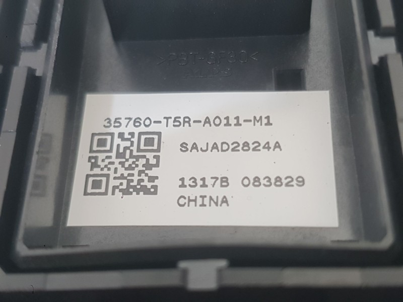 Recambio de mando elevalunas delantero derecho para honda jazz iv (gk_) 1.3 referencia OEM IAM 35760T5RA02  