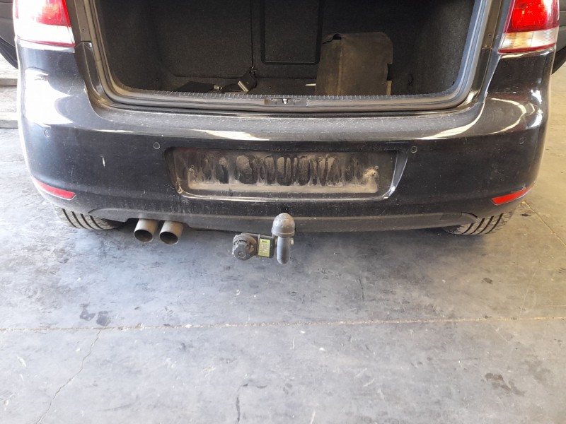 Recambio de paragolpes trasero para volkswagen golf vi (5k1) 1.4 tsi referencia OEM IAM 5K0807251A 5K6807421GRU 