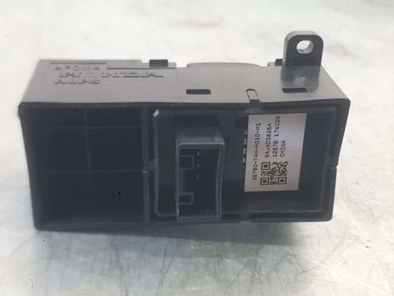 Recambio de mando elevalunas trasero derecho para honda jazz iv (gk_) 1.3 referencia OEM IAM 35770T2AA01  