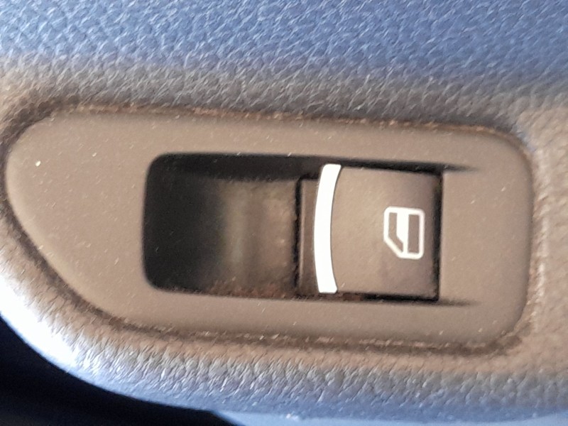 Recambio de mando elevalunas trasero derecho para volkswagen golf vi (5k1) 1.4 tsi referencia OEM IAM 5K0959855XSH  