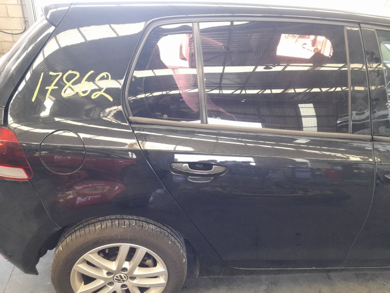 Recambio de puerta trasera derecha para volkswagen golf vi (5k1) 1.4 tsi referencia OEM IAM 5K6833056K  