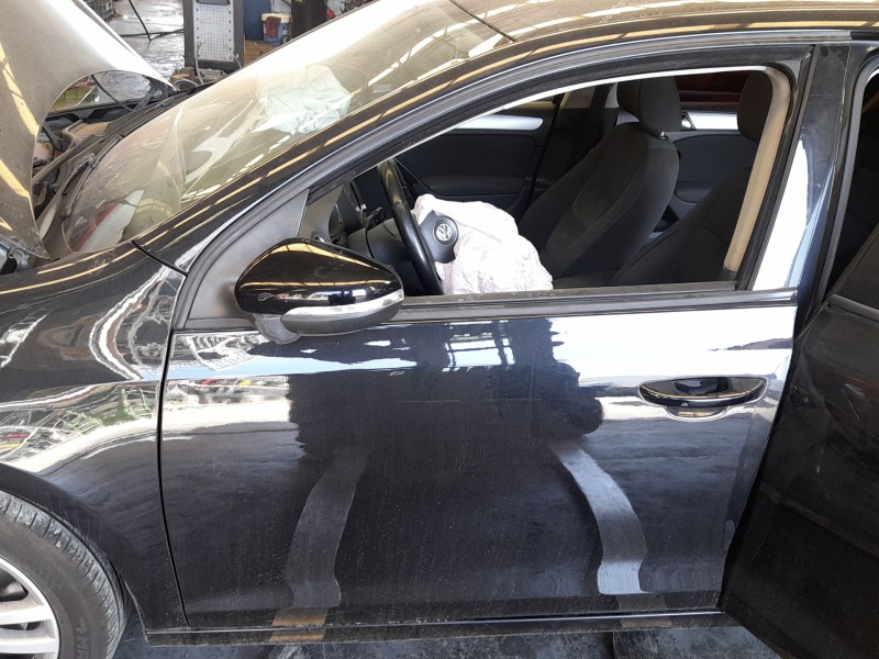 Recambio de puerta delantera izquierda para volkswagen golf vi (5k1) 1.4 tsi referencia OEM IAM 5K4831055H  