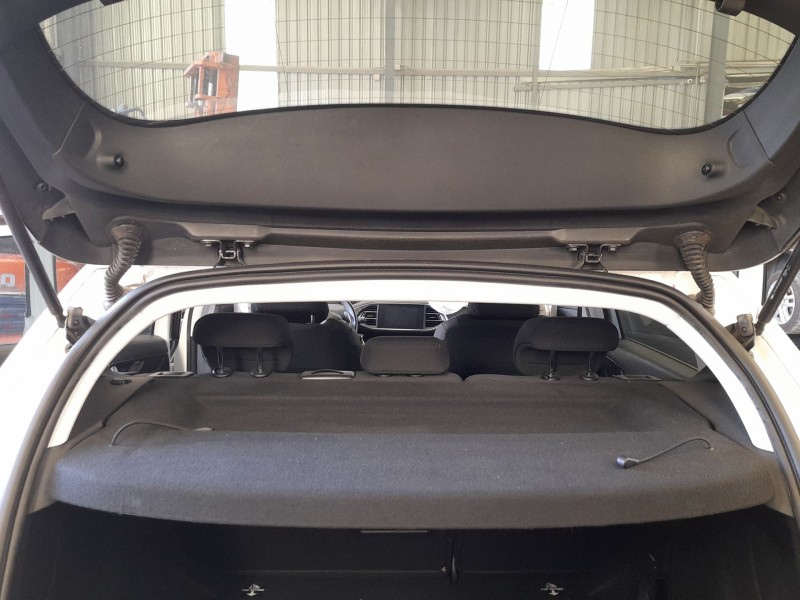 Recambio de bandeja trasera para peugeot 308 ii (lb_, lp_, lw_, lh_, l3_) 1.2 thp 130 referencia OEM IAM 96776417ZD  