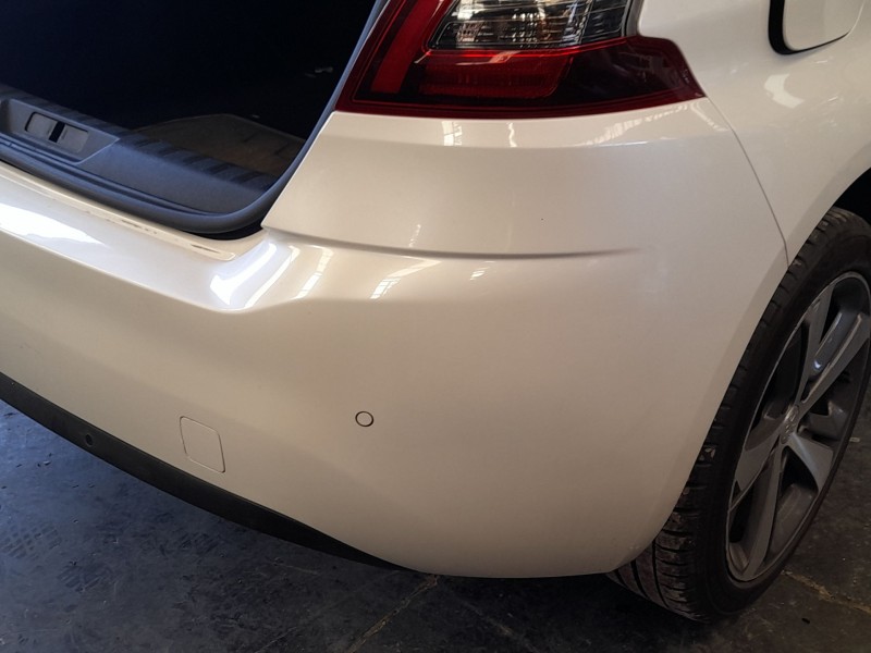 Recambio de paragolpes trasero para peugeot 308 ii (lb_, lp_, lw_, lh_, l3_) 1.2 thp 130 referencia OEM IAM 1610766980  